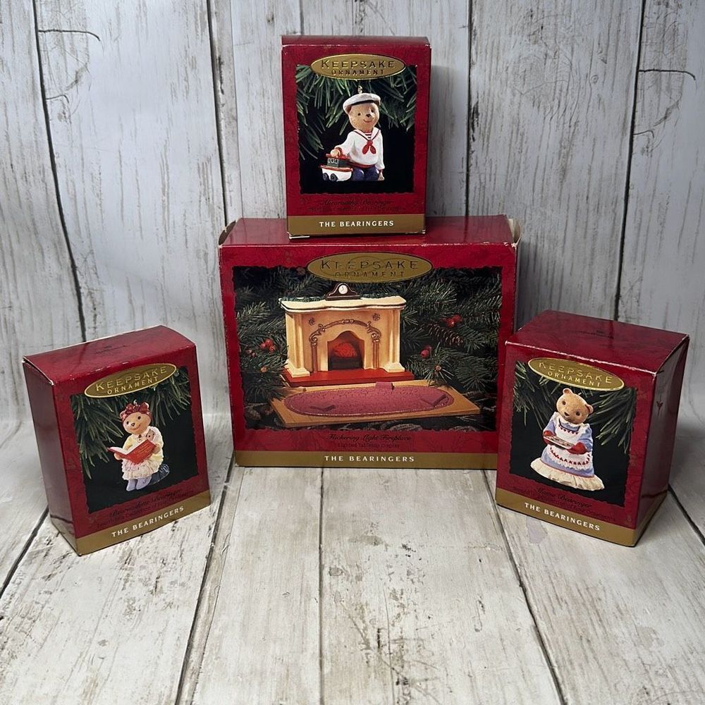 Vtg 1993 Hallmark Keepsake Ornaments The Bearingers‎ Mama Abernathy Fireplace